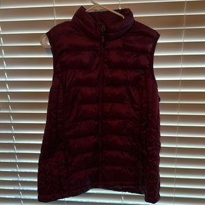Women’s light puffer vest